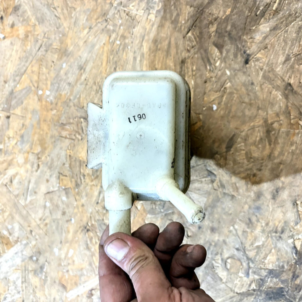 Toyota Avensis Power Steering Pump Oil Reservoir Tank Opel UK1669027-41 2004
