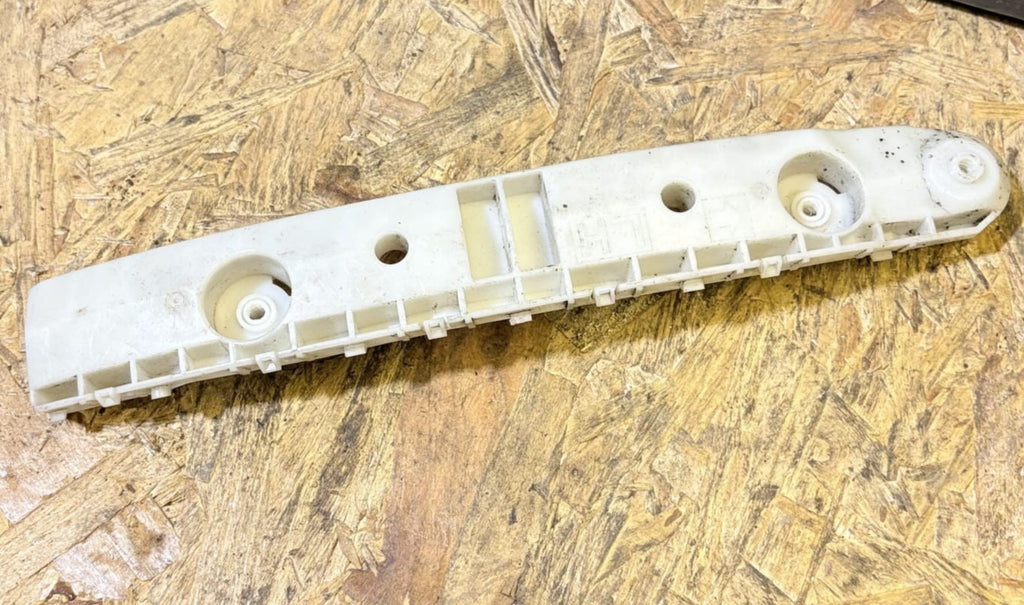 NOS, 2012 Nissan Juke F15 Rear Bumper bracket. 85228-BA61A. #42