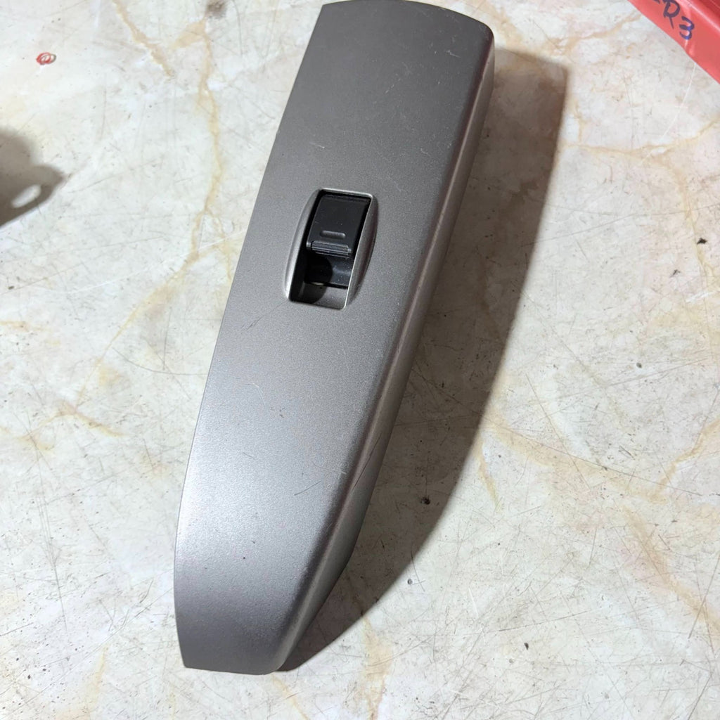 Toyota Prius Hybrid 2001-2009 Rear Driver Side Right Window Switch
