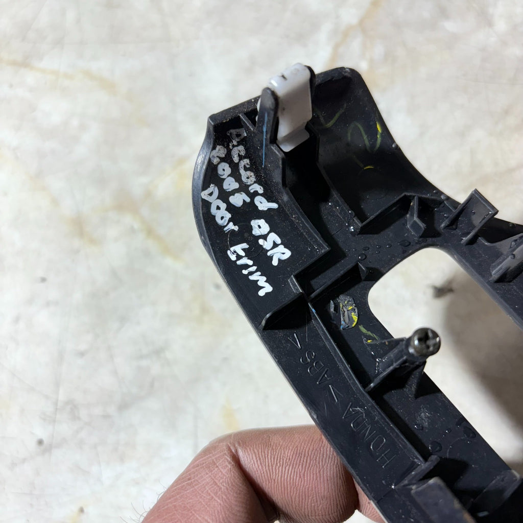 Honda Accord Mk7 Tourer 2004-2008 Rear Right Door Window Switch Trim Bezel