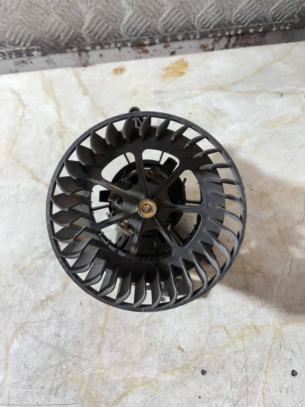 FORD FUSION 2006 FIESTA MK6 HEATER BLOWER FAN MOTOR 1736005402