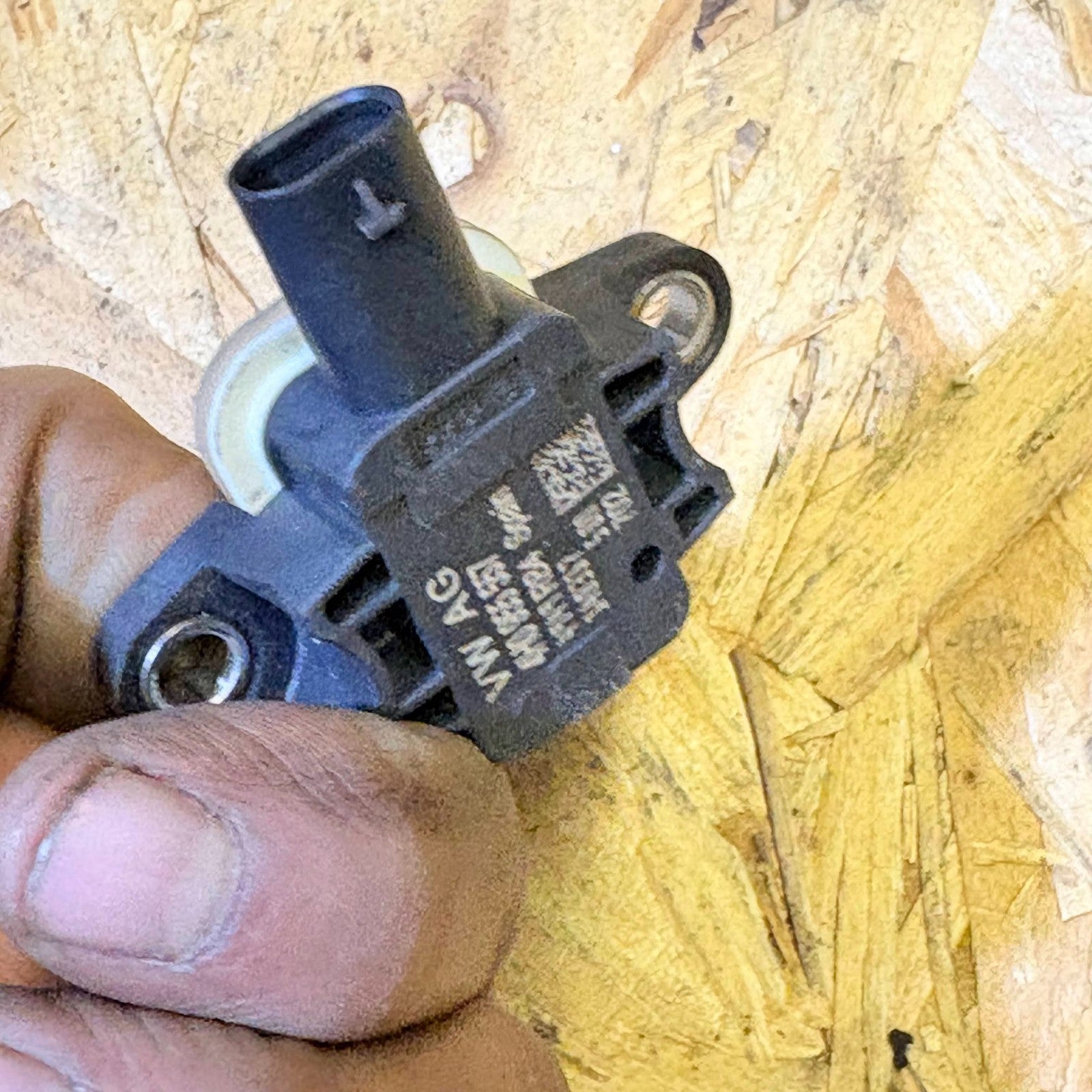 Skoda Fabia Driver Side Right Airbag Impact Crash Sensor 4H0955557 2015-2021