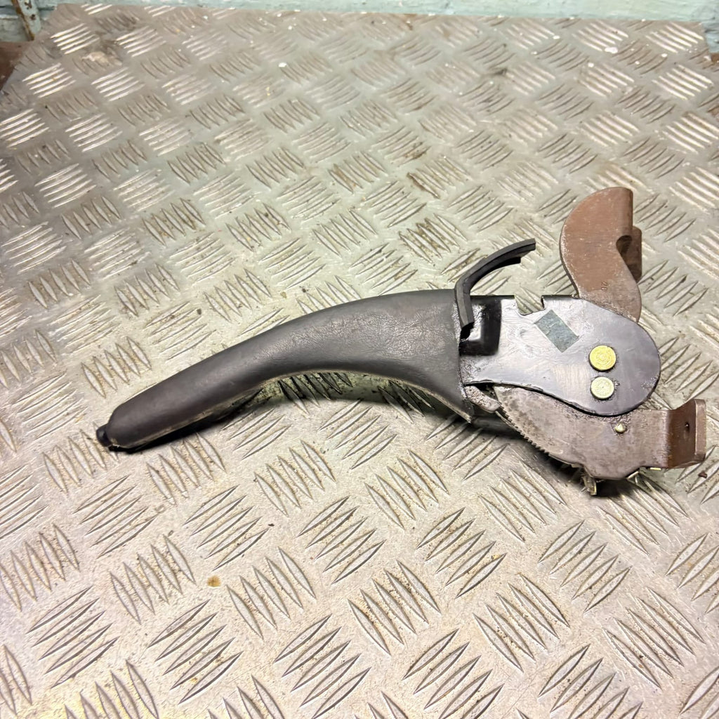 2004 Mitsubishi Shogun Emergency Parking Brake Handle Lever Assy Control