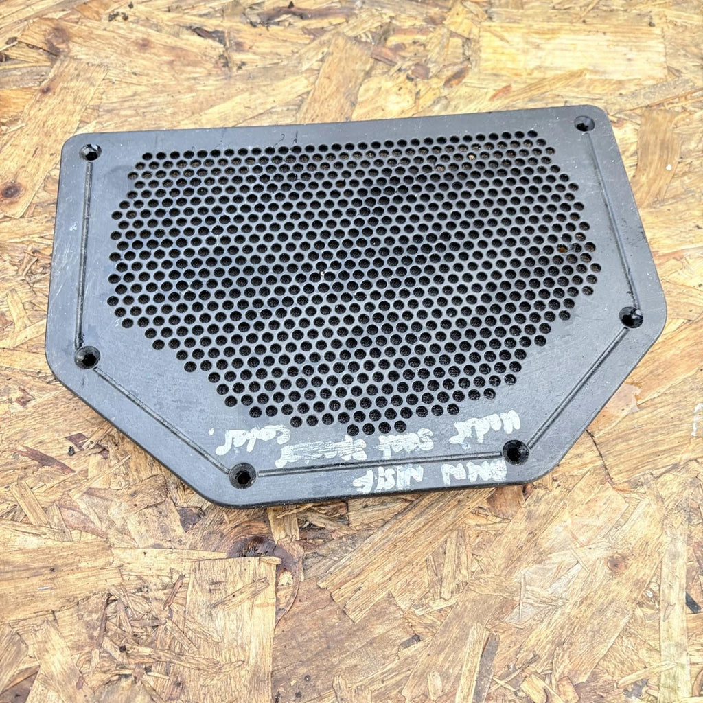 BMW 1 E81 E87 Underseat Subwoofer Speaker Trim Cover Passenger Front 4913631821