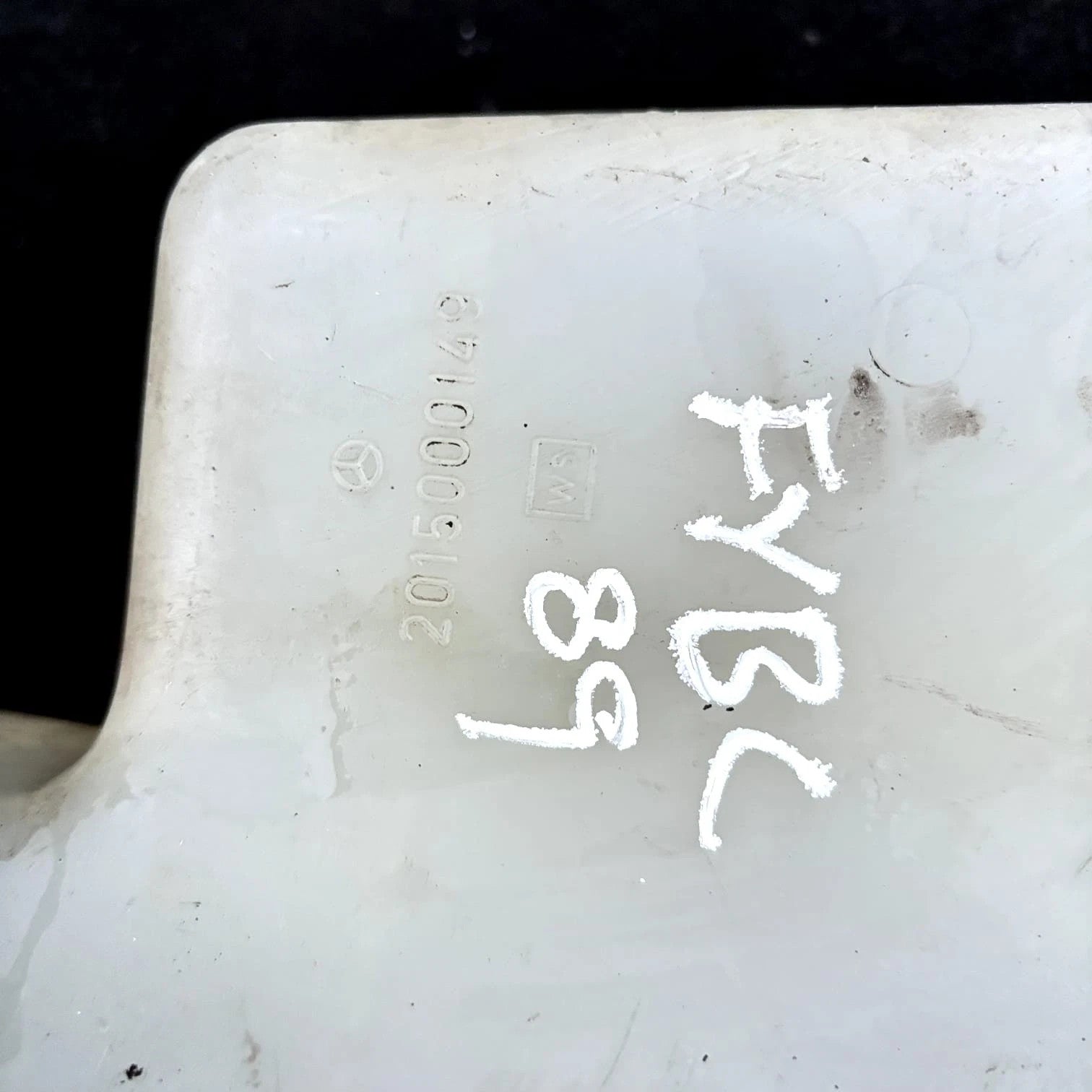 Mercedes C-Class W202 CLK W208 Coolant Expansion Tank 2025000049 1993-2002