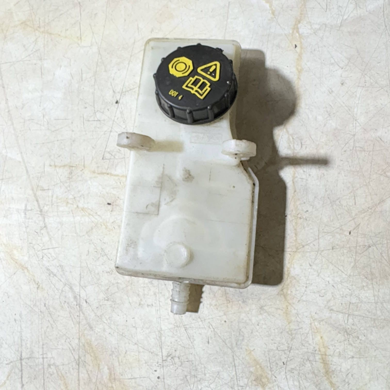 FORD Kuga MK1 BRAKE MASTER CYLINDER BOTTLE 033508-86381