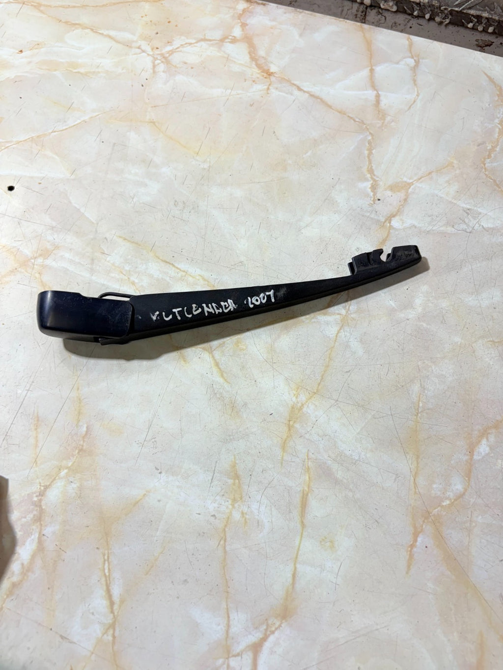 Mitsubishi Outlander 2007 Rear Windscreen Wiper Arm