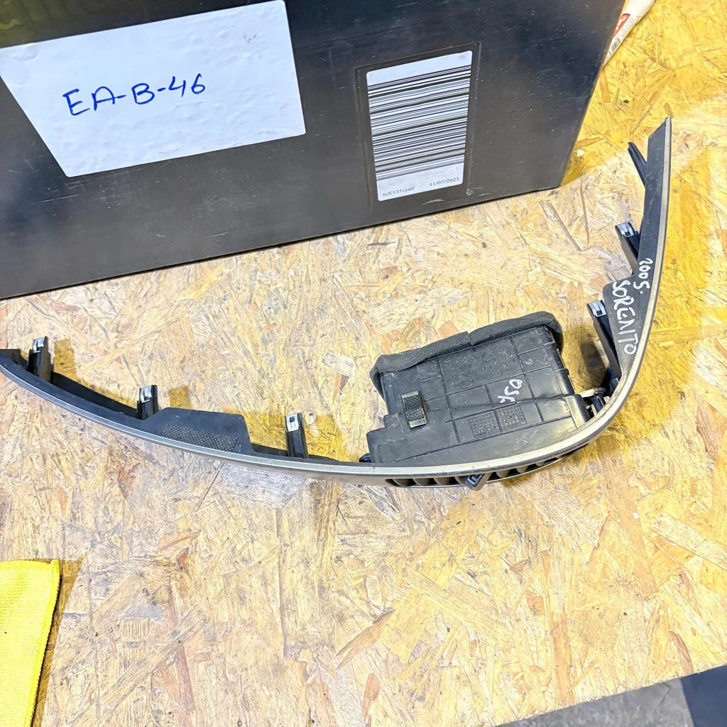 KIA SORENTO 2005 DASHBOARD AIR VENT FRONT DRIVER RIGHT SIDE
