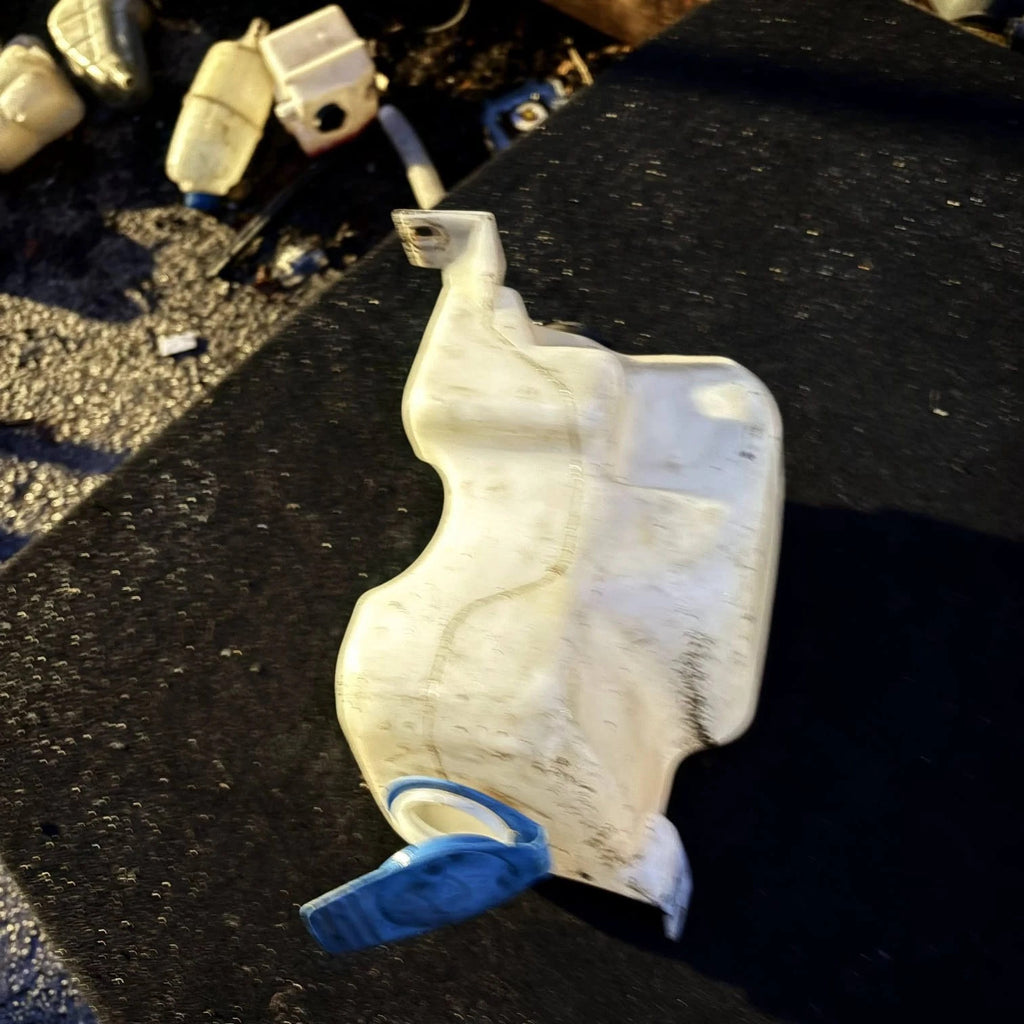 Expansion Tank bottle 1J0955453N Volkswagen Golf Mk4 Bora Jetta 2001