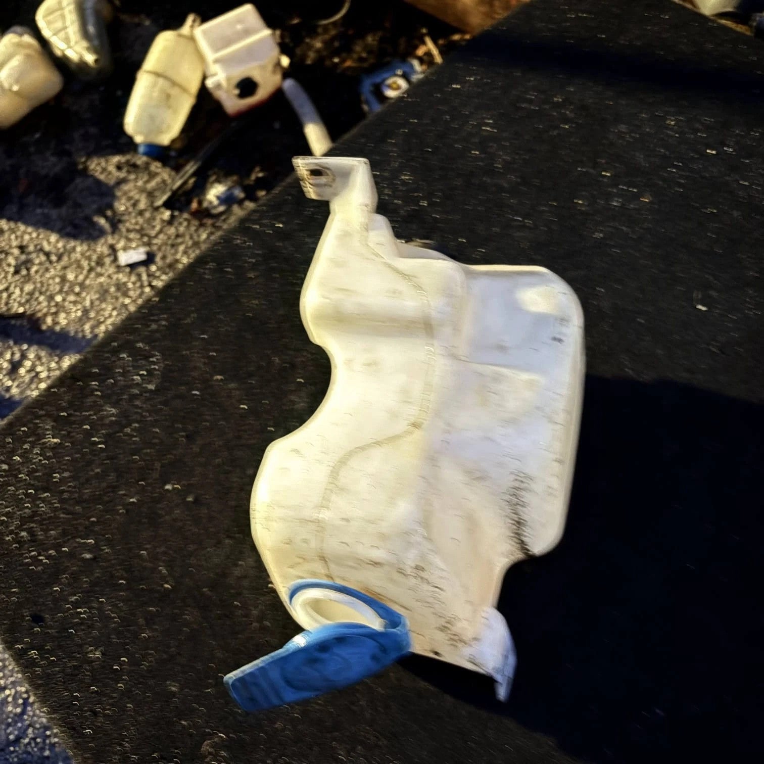 Expansion Tank bottle 1J0955453N Volkswagen Golf Mk4 Bora Jetta 2001