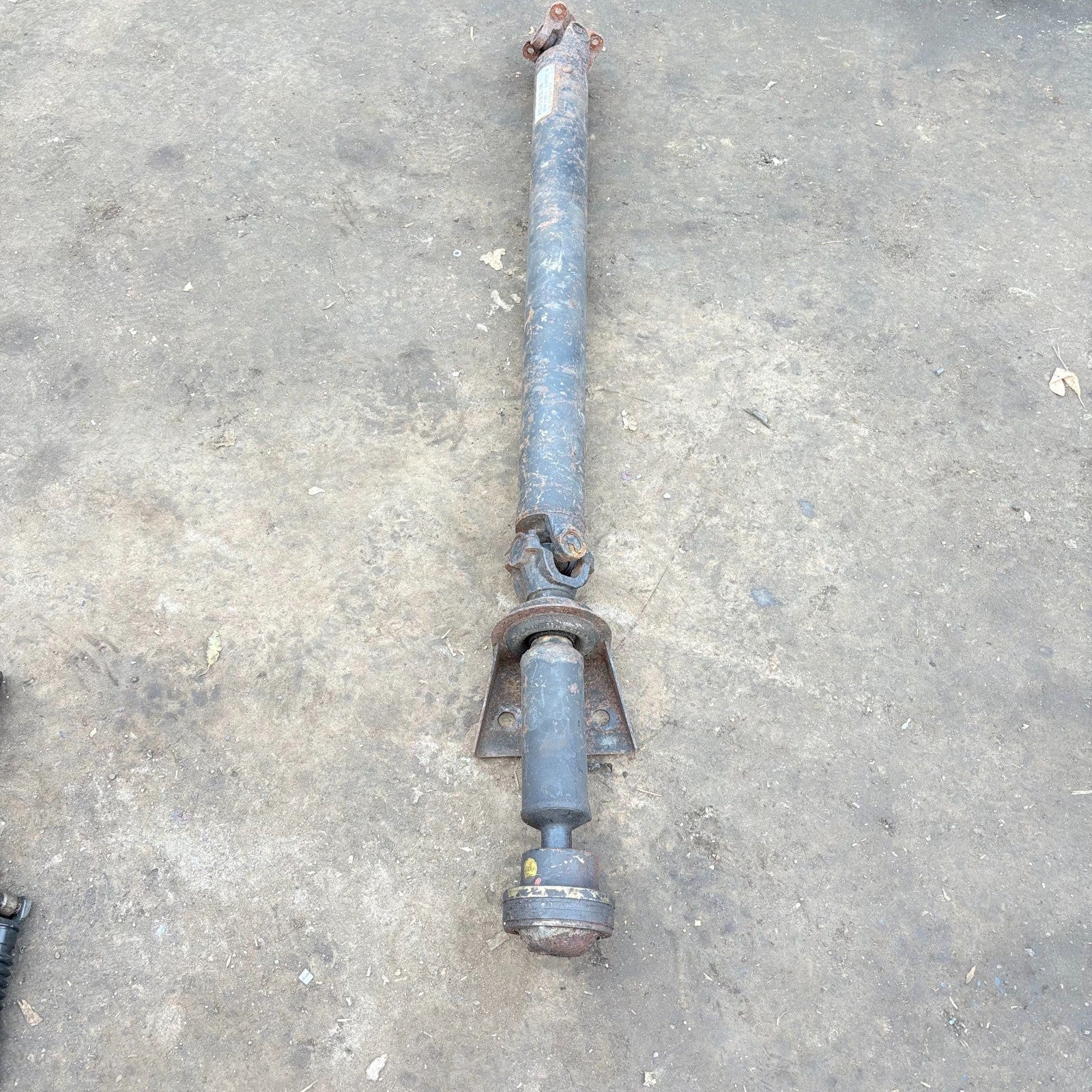 Mercedes Benz M-Class Drive Shaft Transfer Case Rear Axle A1634100802