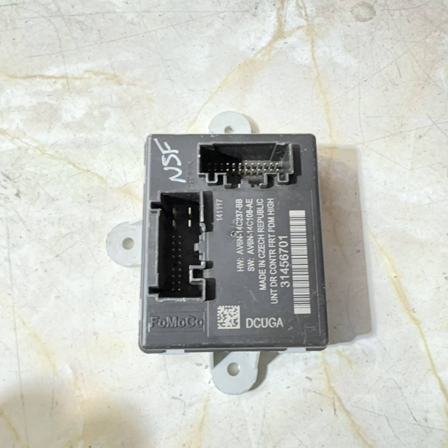 VOLVO V40 T2 R-DESIGN E6 4 DOHC DOOR CONTROL MODULE 31456701-2018