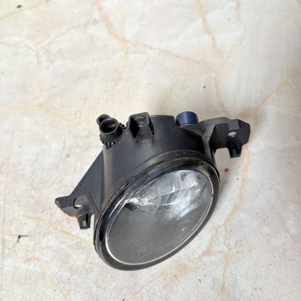 Renault Clio III (BR0/1, CR0/1) 1.2 16V Right Front Fog Lights 89211092