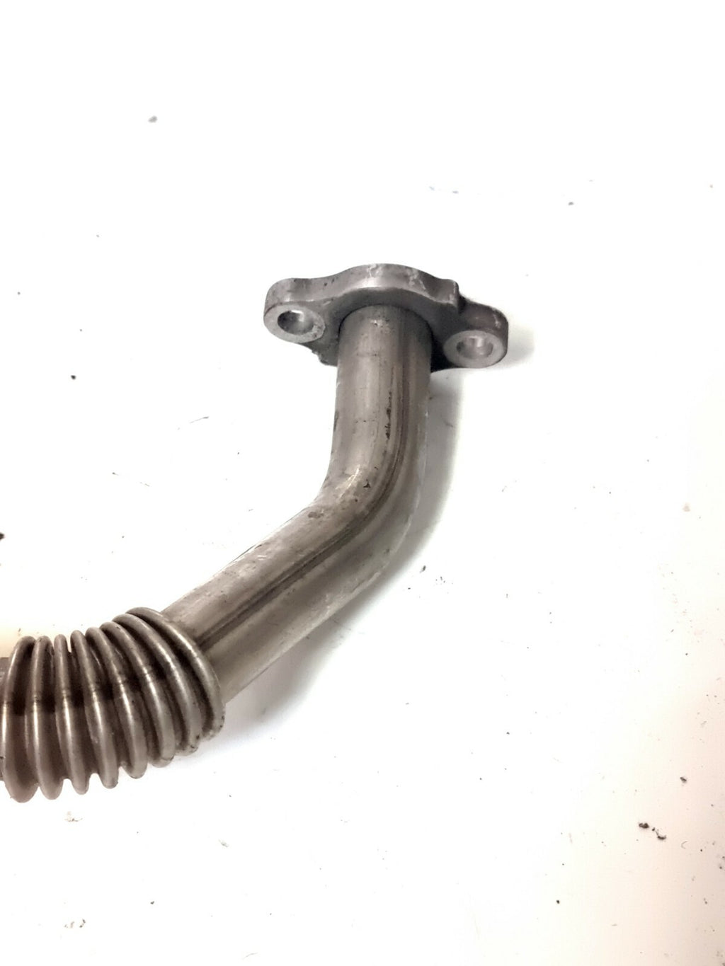 Toyota Avensis T25 2006 2.2 D-CAT 130kw Diesel EGR valve line pipe hose