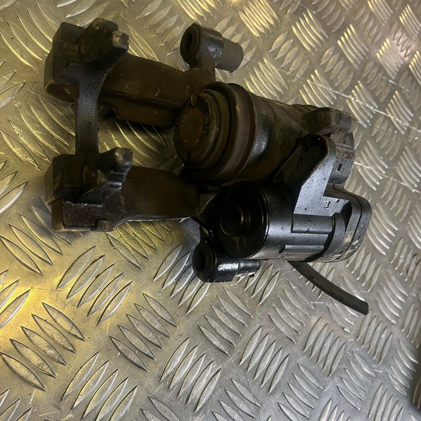 SEAT LEON Brake Caliper Drivers Rear Electric 2019 2.0 Petrol Mk3