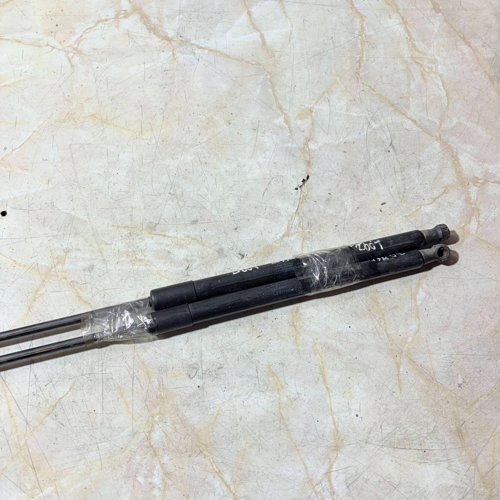 SKODA FABIA 2007-2013 TAILGATE STRUT SHOCK FABIA PAIR 5J6827550