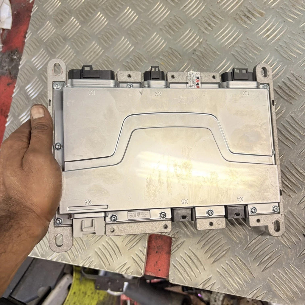 F42100001011 Toyota Camry Amp Audio Sound System Amplifier 12V 86280-AA073