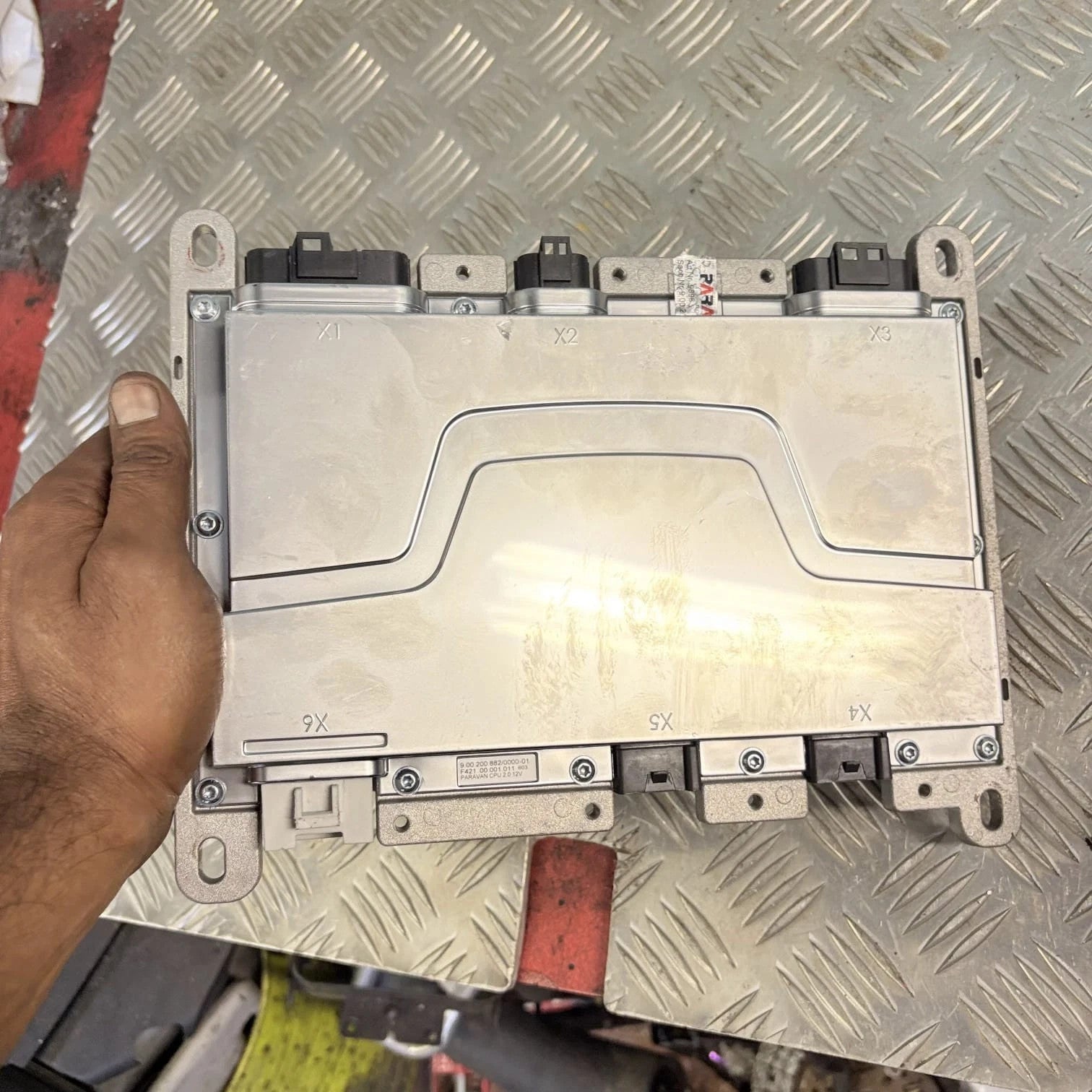 F42100001011 Toyota Camry Amp Audio Sound System Amplifier 12V 86280-AA073