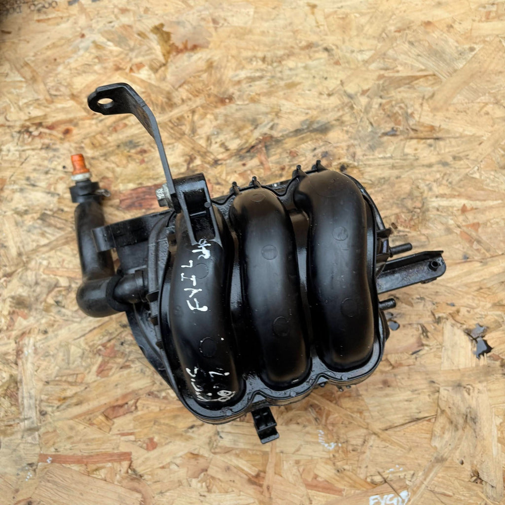 Toyota Yaris Mk2 XP90 1.0 VVT-i 1KR-FE Intake/Inlet Manifold 2006-2011