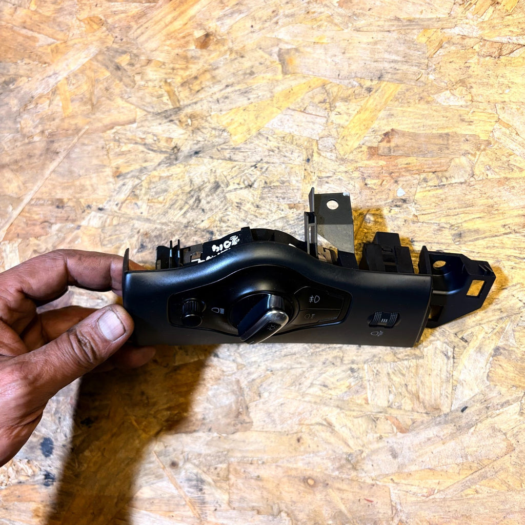 Audi A4 2014 Convertible 8F7 Headlight Switch 8K0941531AS