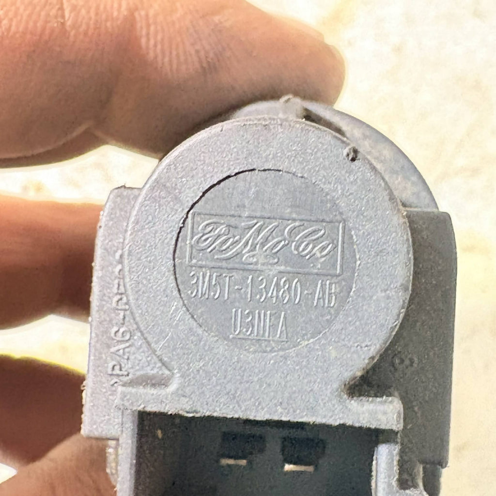 Ford S-MAX WA6 Galaxy Mondeo Fiesta Brake Light Switch 3M5T13480AB