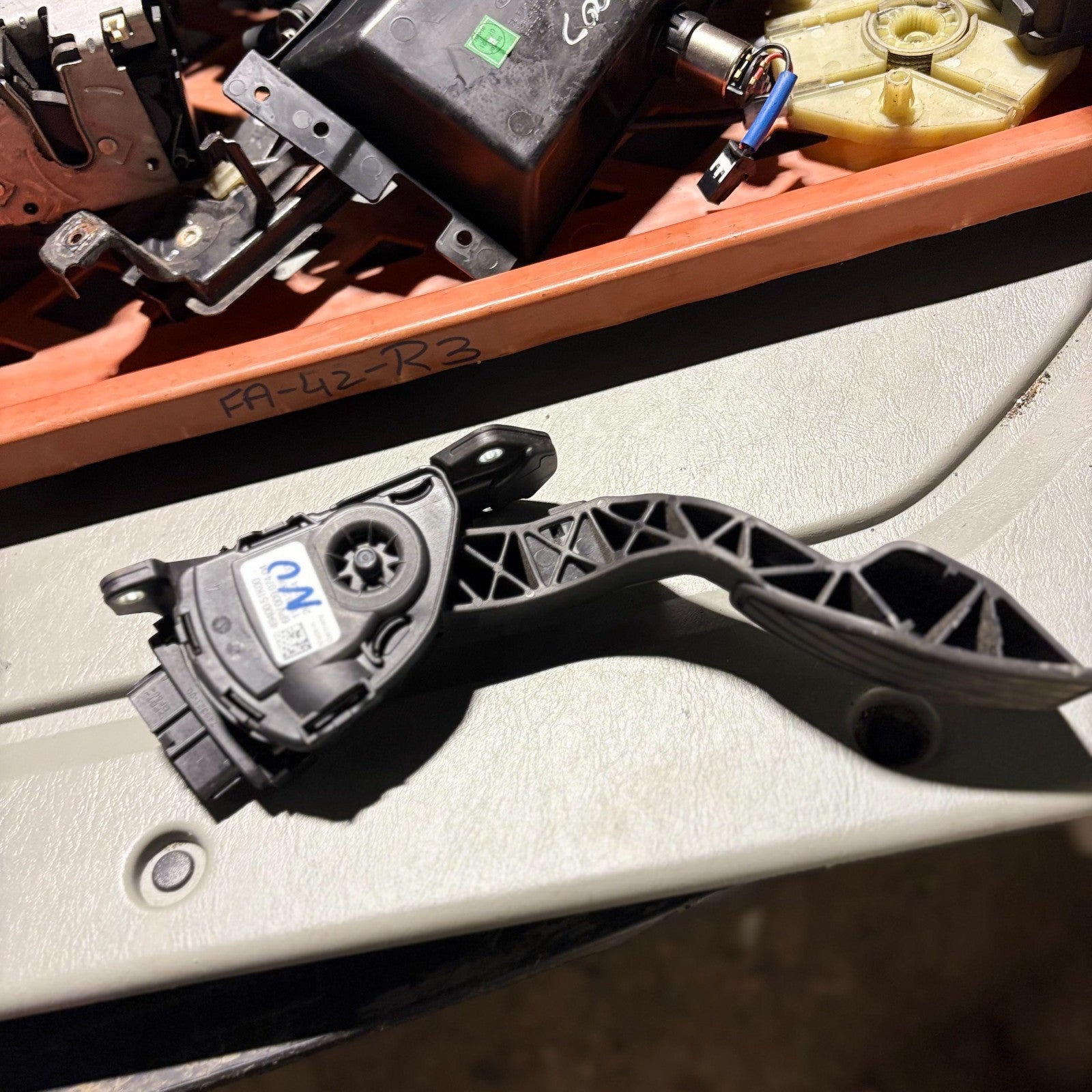 SUZUKI SPLASH 2008-2014 THROTTLE ACCELERATOR PEDAL 49400-51K00