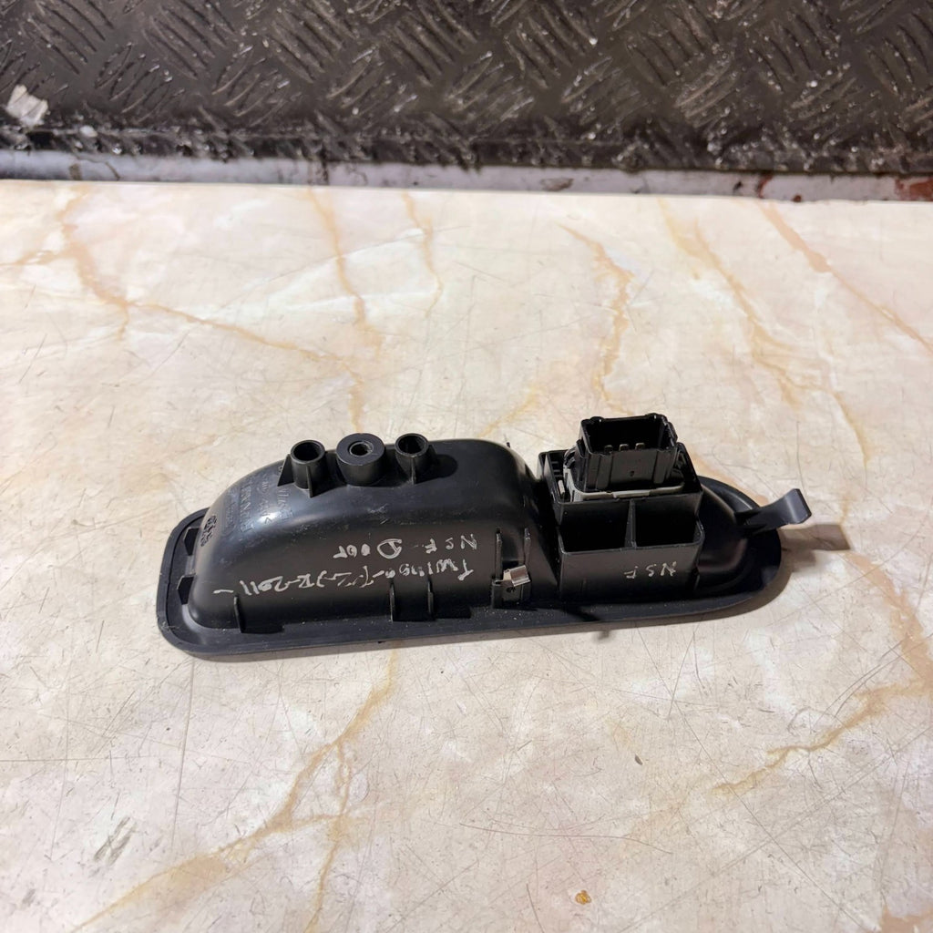RENAULT TWINGO 2007-2014 FRONT LEFT WINDOW LIFTER SWITCH REGULATOR 8200356517B