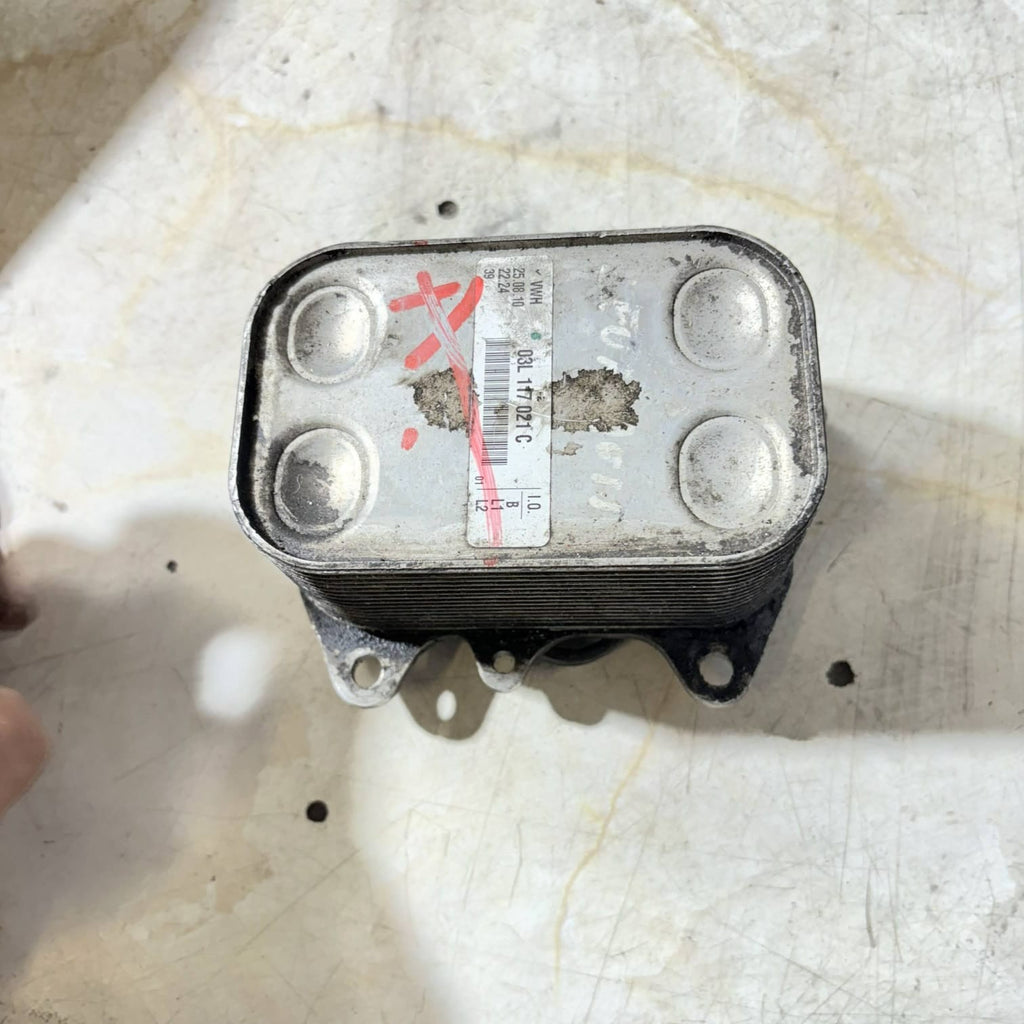VOLKSWAGEN TOURAN OIL COOLER 03L117021C 2011 DIESEL