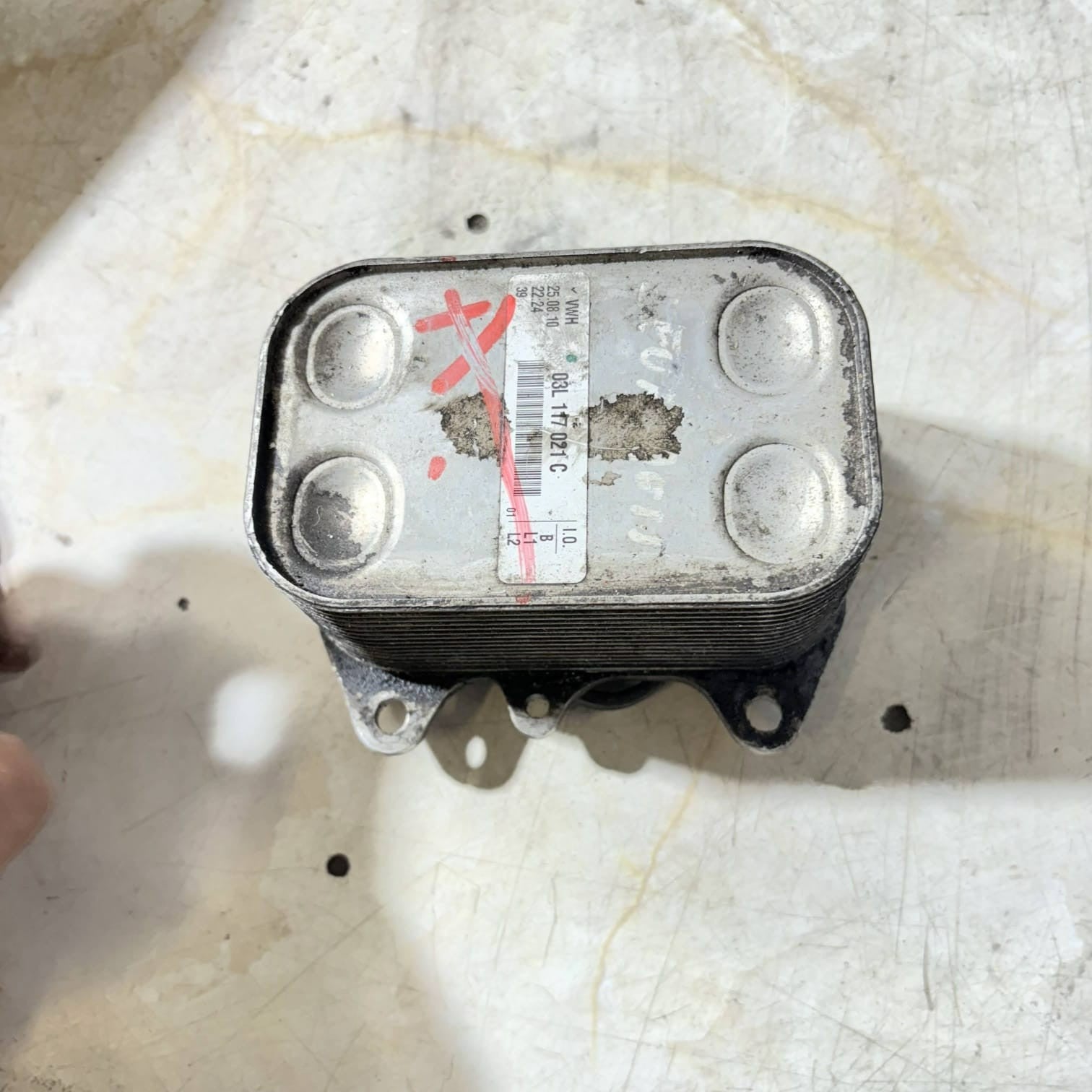 VOLKSWAGEN TOURAN OIL COOLER 03L117021C 2011 DIESEL