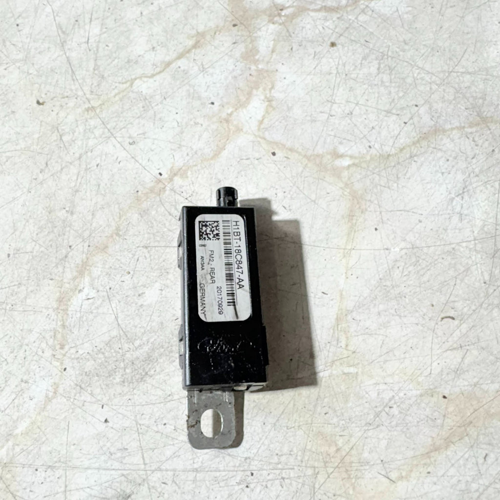 FORD FIESTA MK8 2017-2021 ANTENNA AMPLIFIER MODULE H1BT-18C847-AA