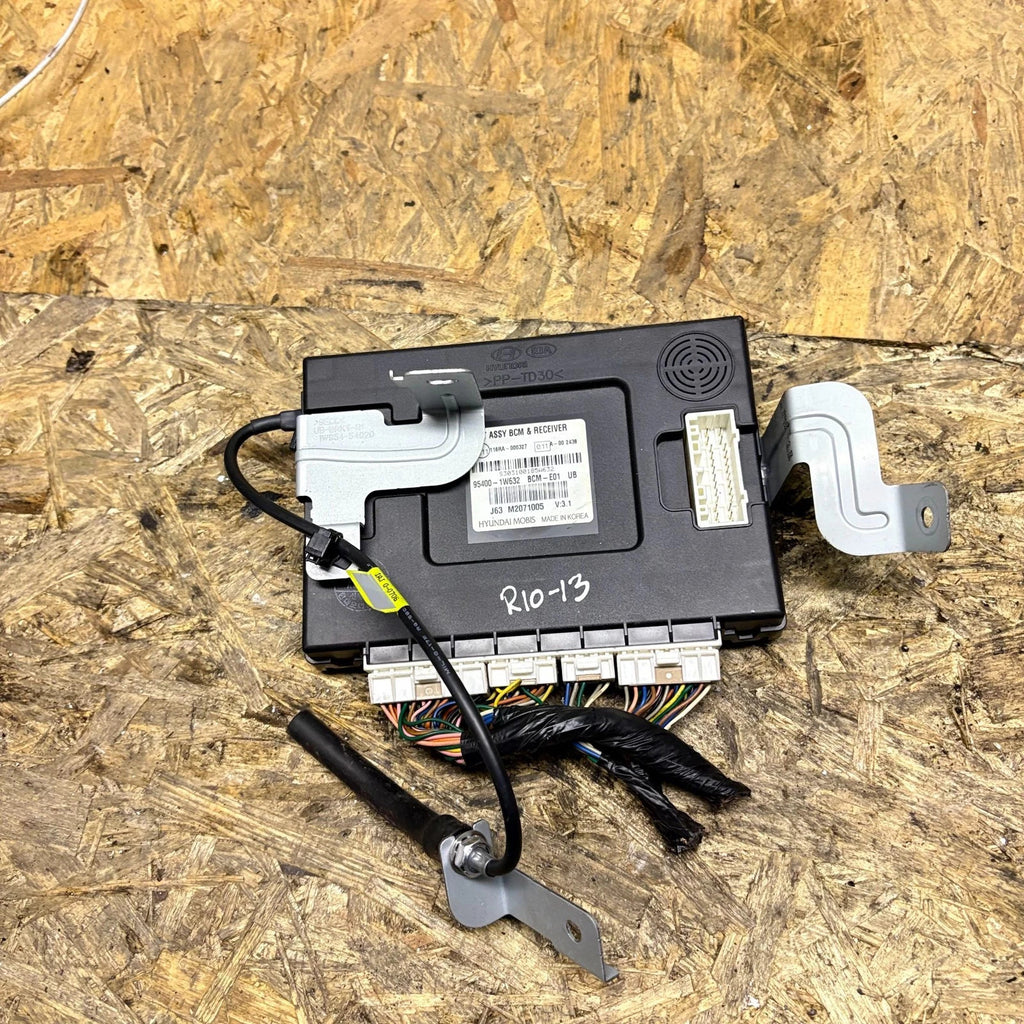 Kia Rio Mk3 UB 5dr Comfort/BCM Body Control Module 95400-1W632 2011-2017
