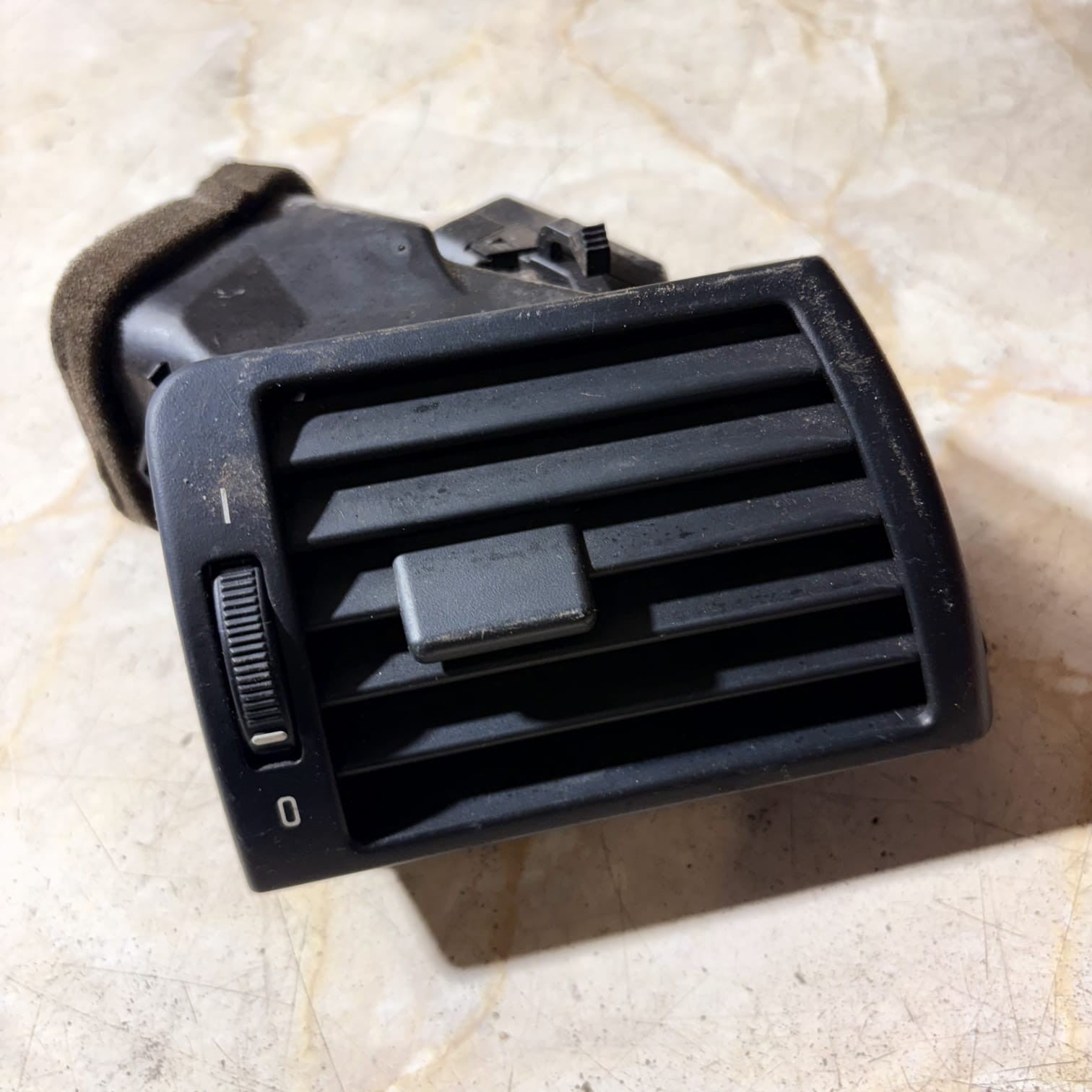 BMW 3 Series E46 320d 1998-2006 Driver Front Air Vent 64228361898
