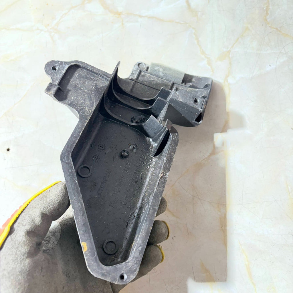 Left Front Engine Carter Renault Twingo II 2011-2014 8200488355B
