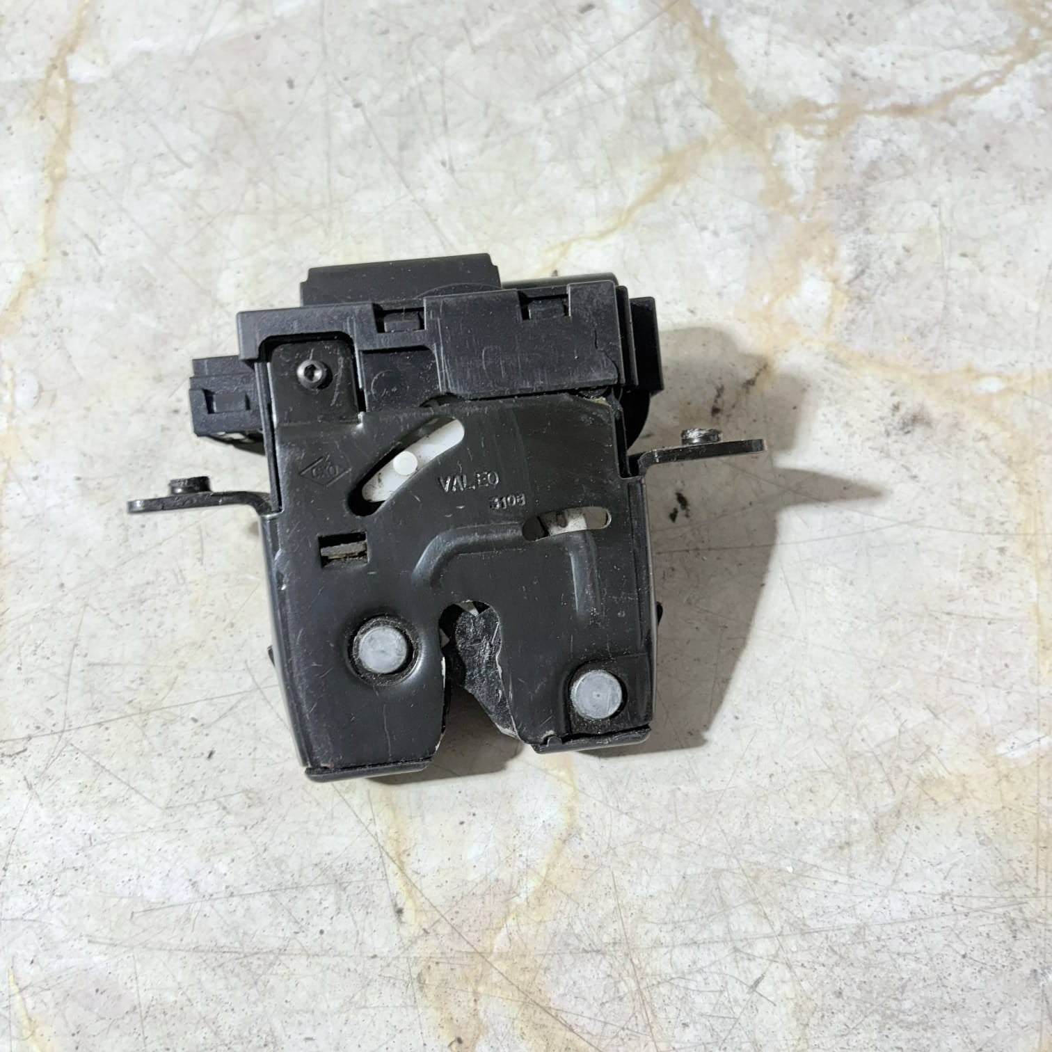 Nissan Qashqai Tailgate Boot Lid Lock SUV 4/5dr 90502AV70B (2008) 2.0 dCi