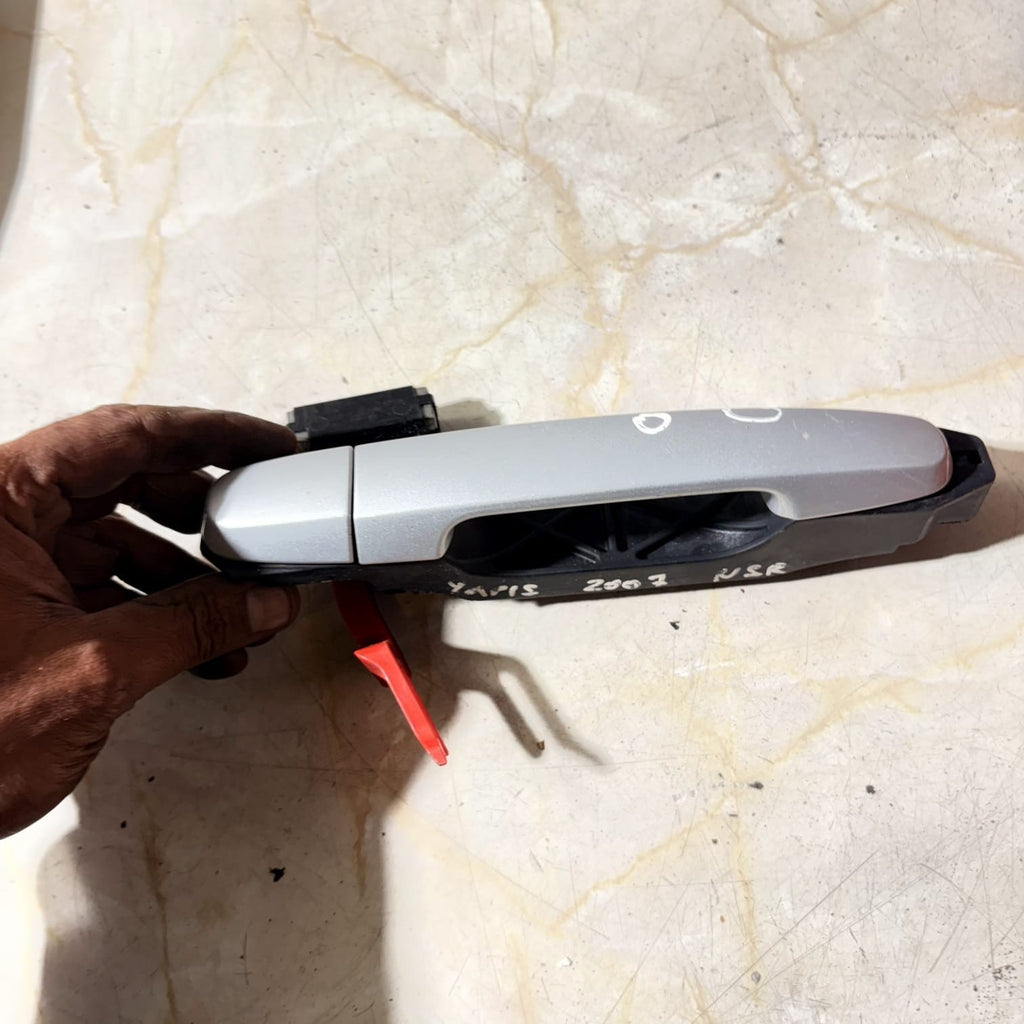 Toyota Yaris Mk2 2006-2011 5DR Rear Left NSR Exterior Door Handle Silver
