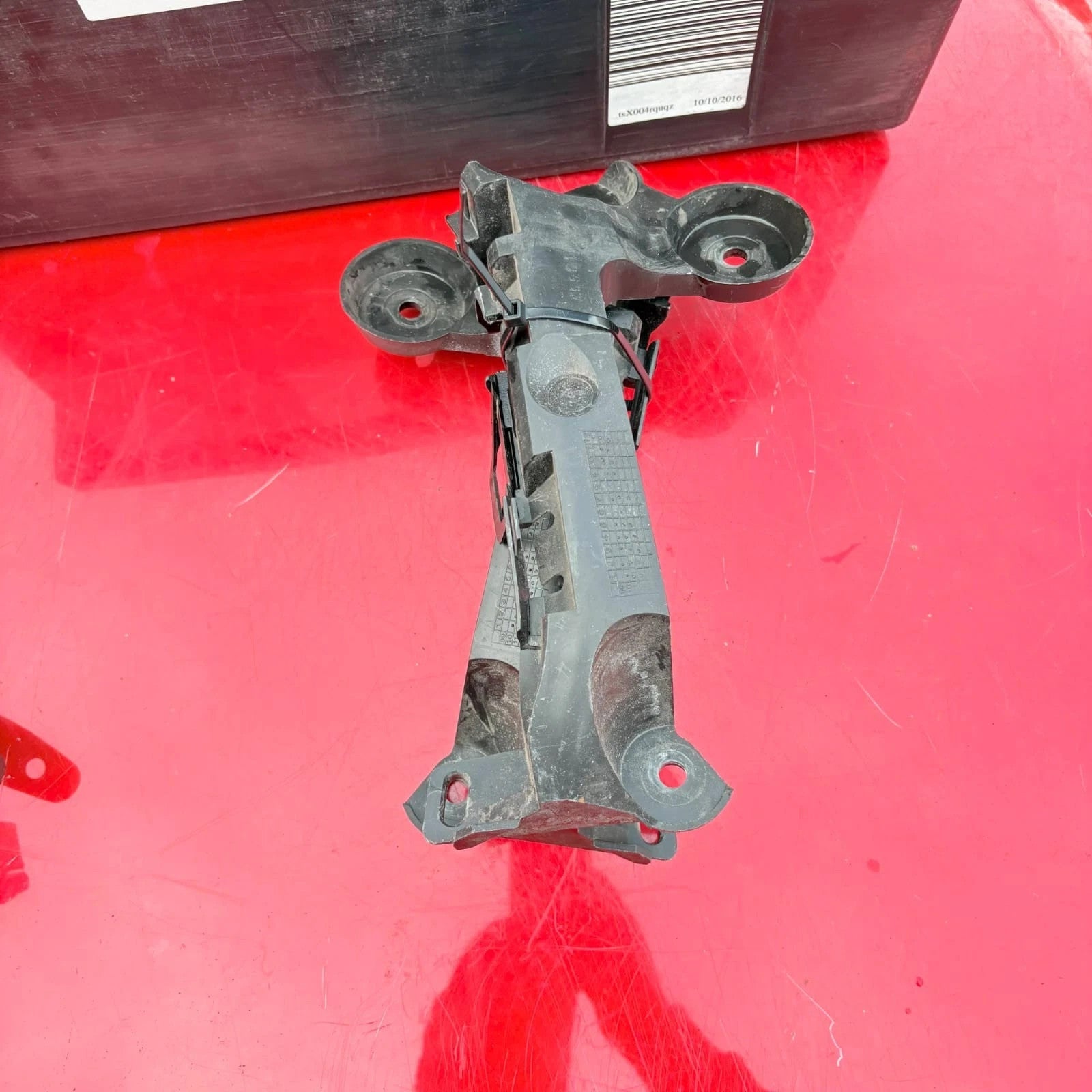 CITROEN DS3 O/S/R REAR Front BUMPER BRACKET 09683742980 2PC