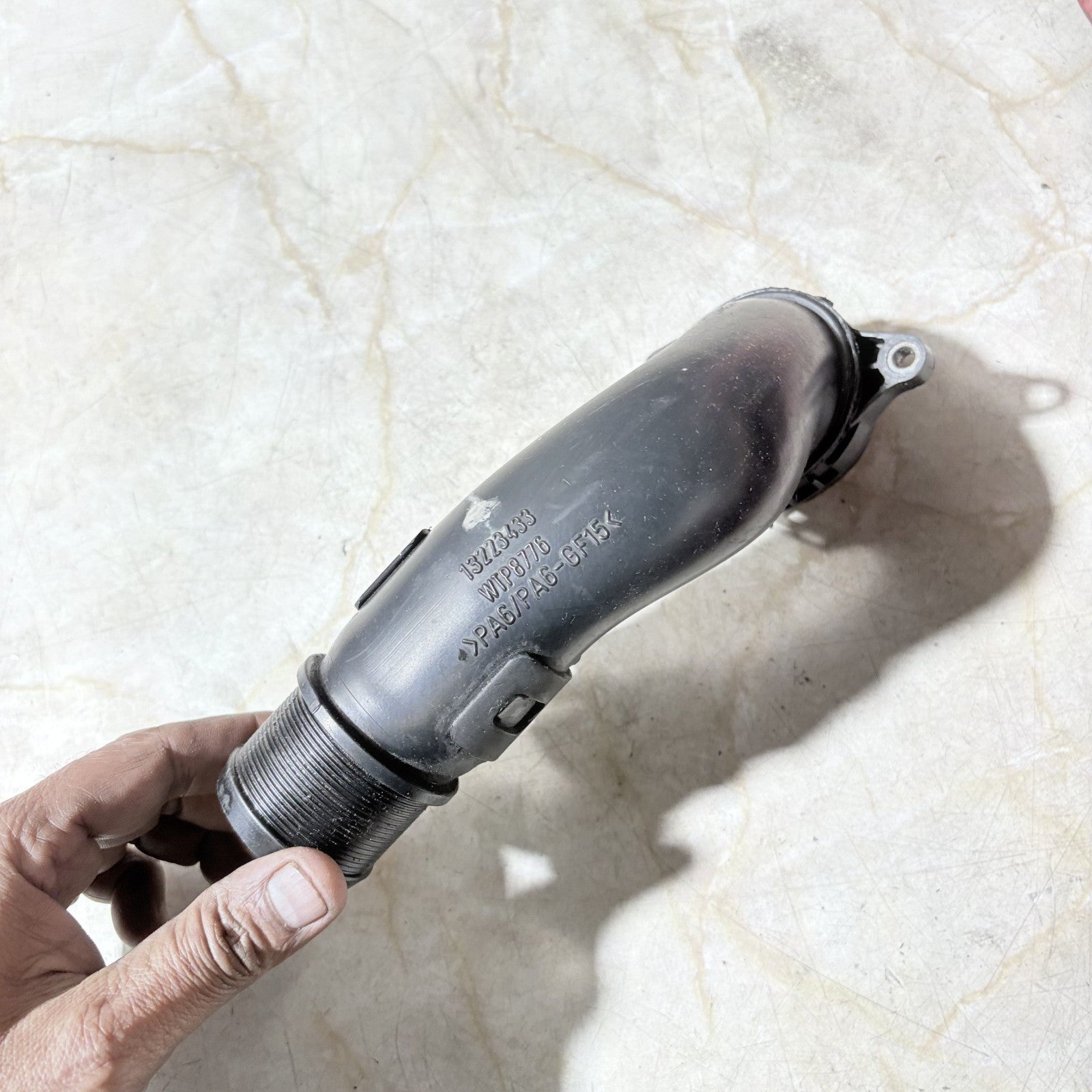 VAUXHALL ASTRA 2006-2010 AIR INTAKE PIPE 13223433