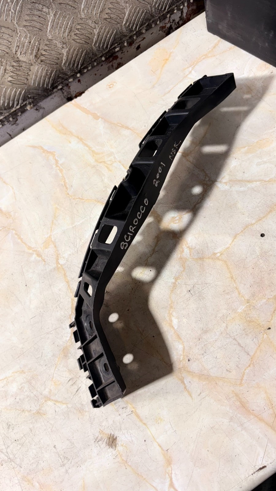 VW SCIROCCO 2001 Rear Left Bumper Bracket