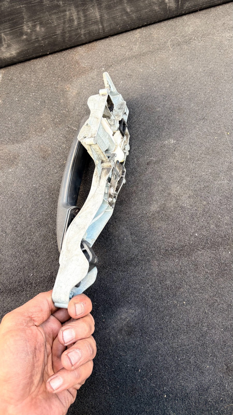 Citroen Picasso 2011 Front right front door exterior handle 1199D4