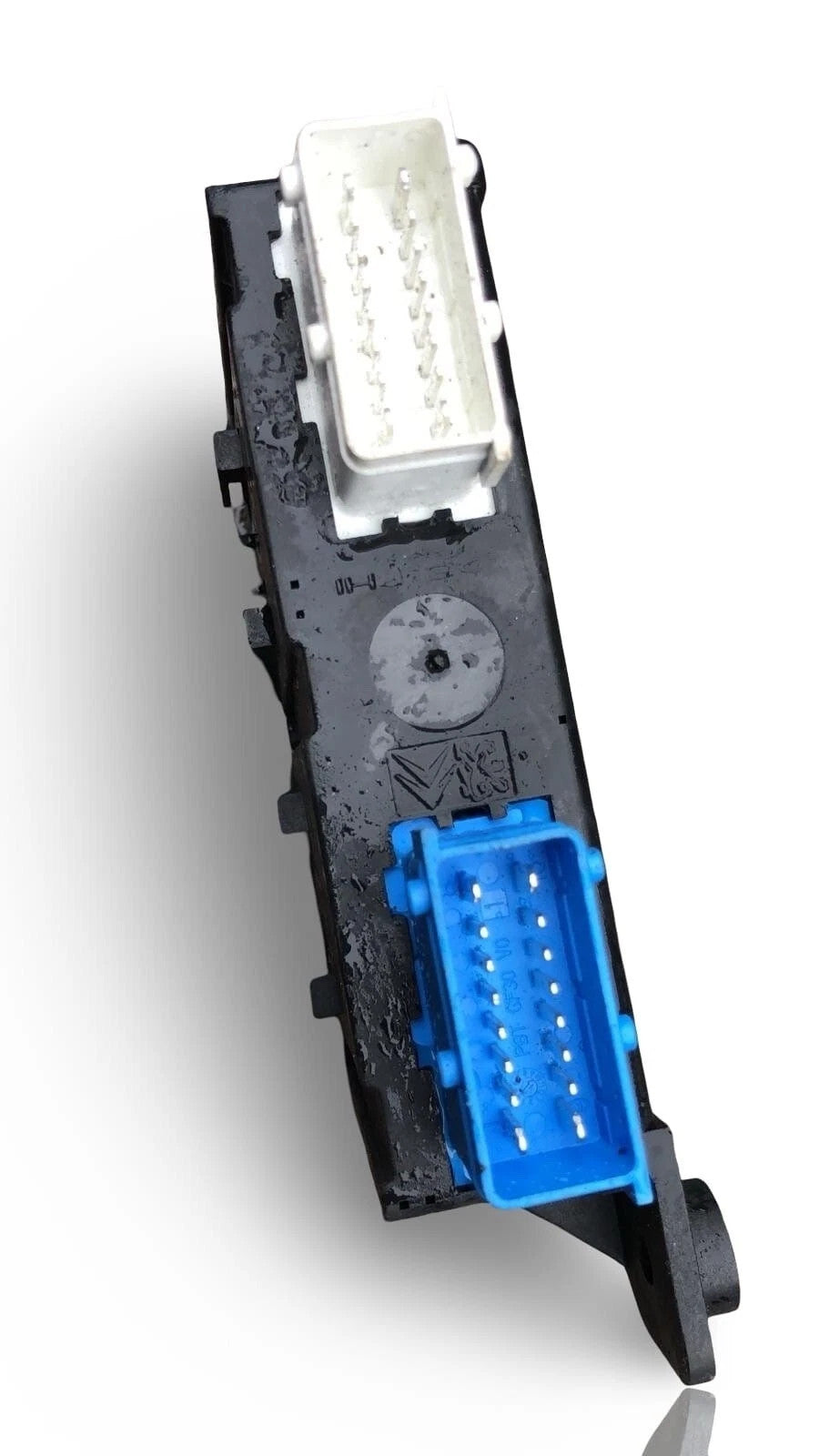 Peugeot 208 2012-2019 Door Control Module ECU Front 9800559580