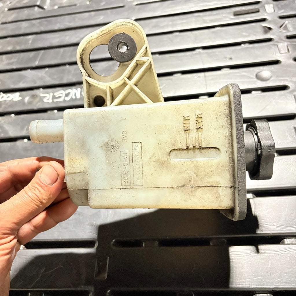 JAGUAR X TYPE 2001-2009 POWER STEERING FLUID RESERVOIR BOTTLE XW43-3R700-AC