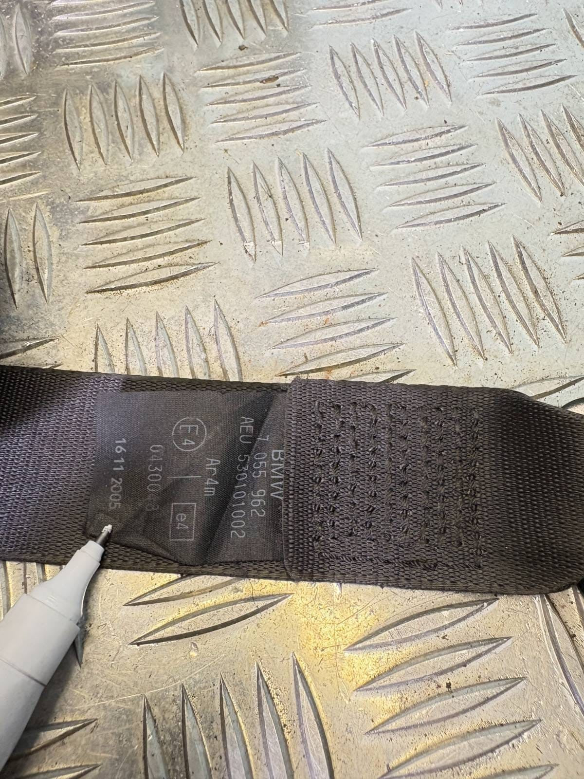 Mini Cooper R50 R53 2001-2006 Rear Left Passenger Seat Belt Black 530101002