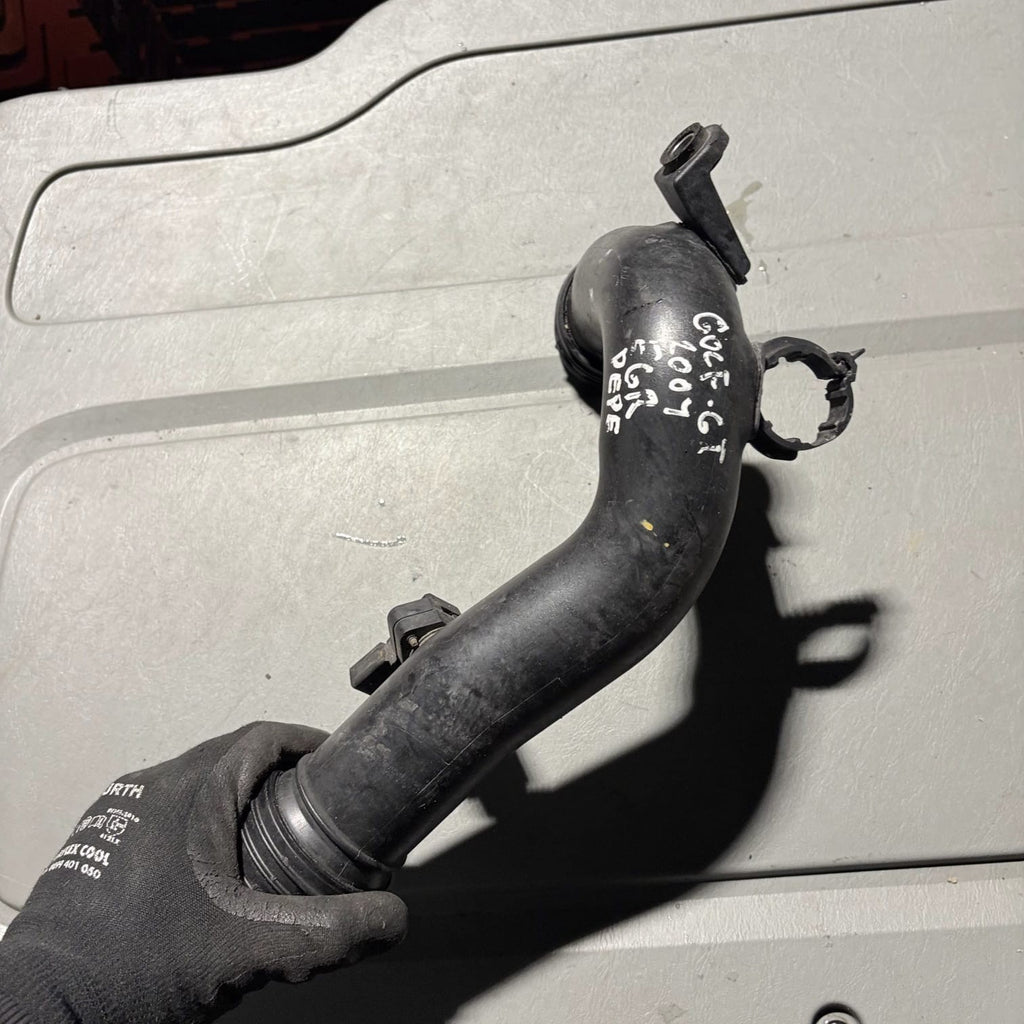 VW Passat B6 05-10 2.0 TDI Turbo Intercooler Pipe Hose 1K0145770D