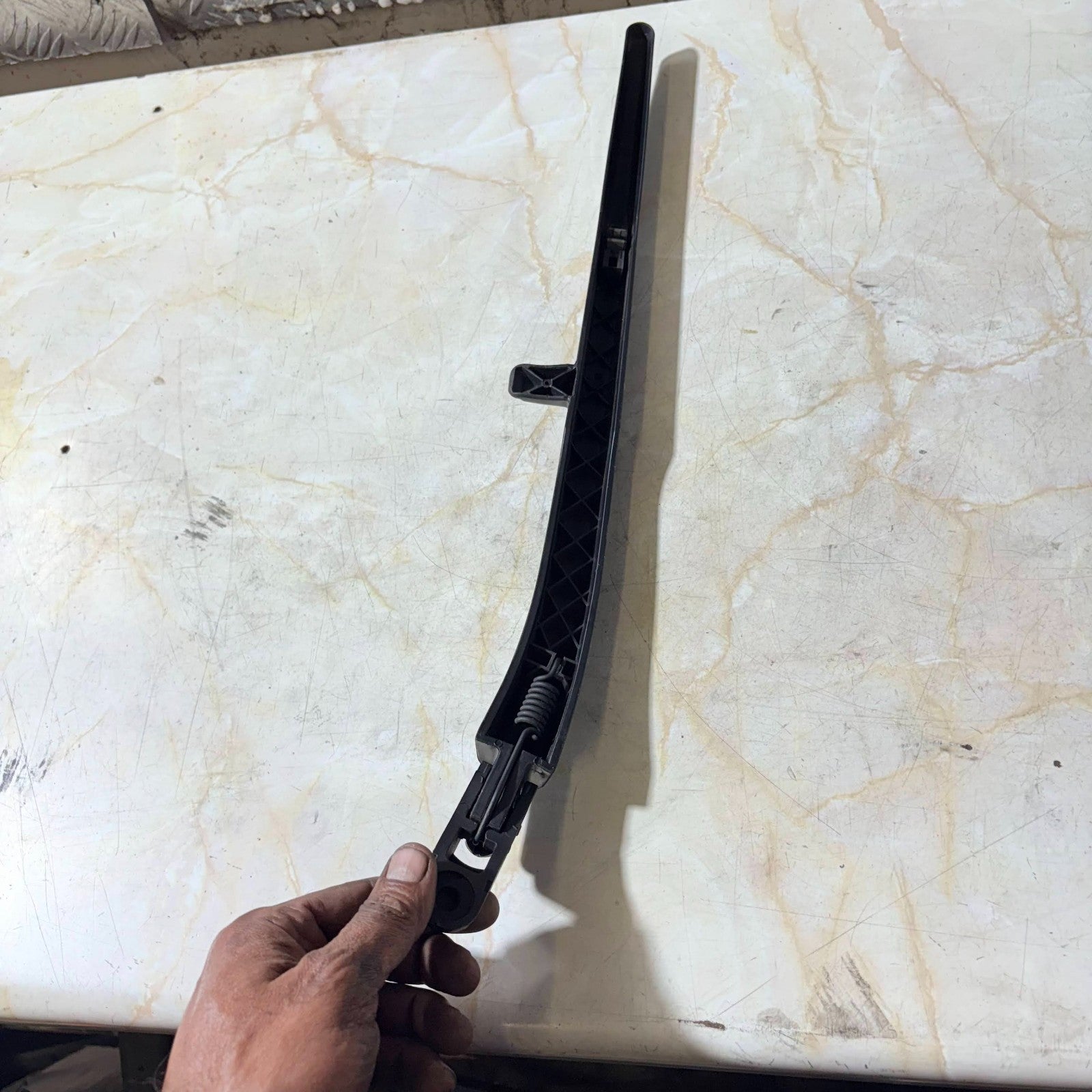 CHEVROLET CAPTIVA 2010 WIPER ARM