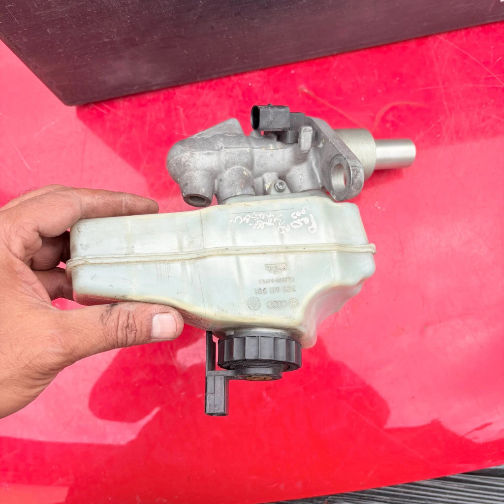 VW Passat Brake Master Cylinder 3C2611301