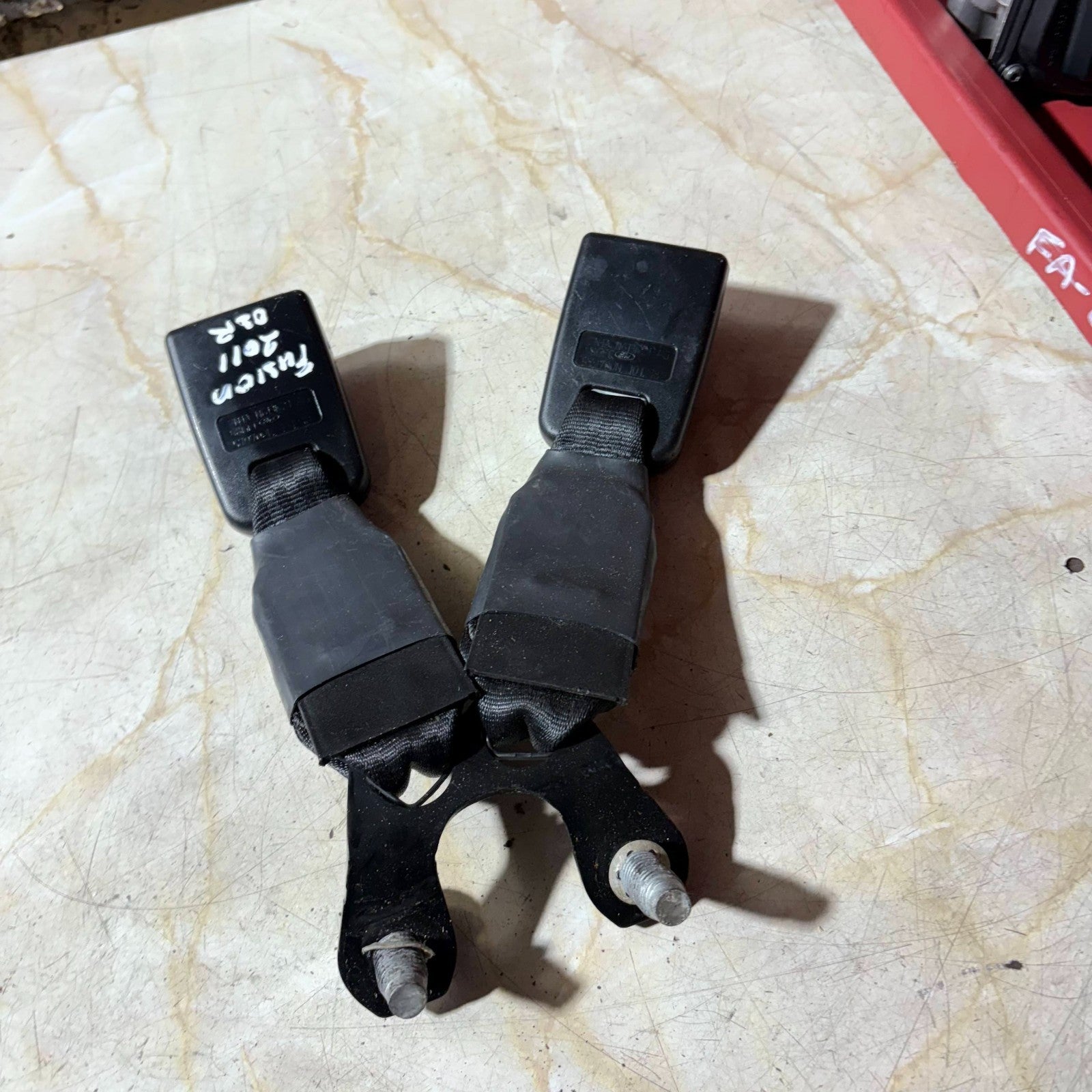 Ford Fusion 2006-2012 OSR Rear Right Double Seat Belt Buckle Pair