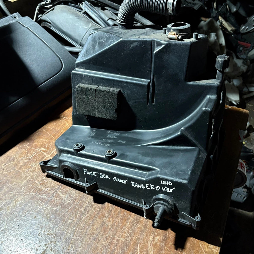 Range Rover L322 2010-2012 ECU Housing Engine Computer Fuse Box Case 7516708-01