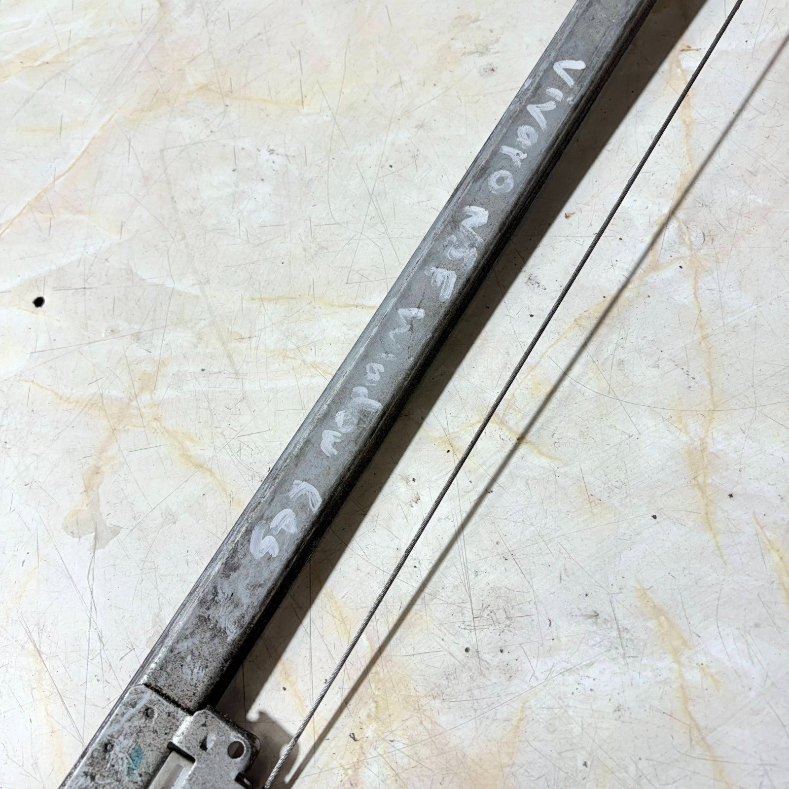 Vauxhall Vivaro Left Passenger Nearside Front Manual Window Regulator 2001-2015B