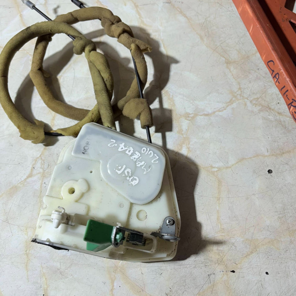 FRONT RIGHT DOOR LOCK FOR MAZDA 2 2010