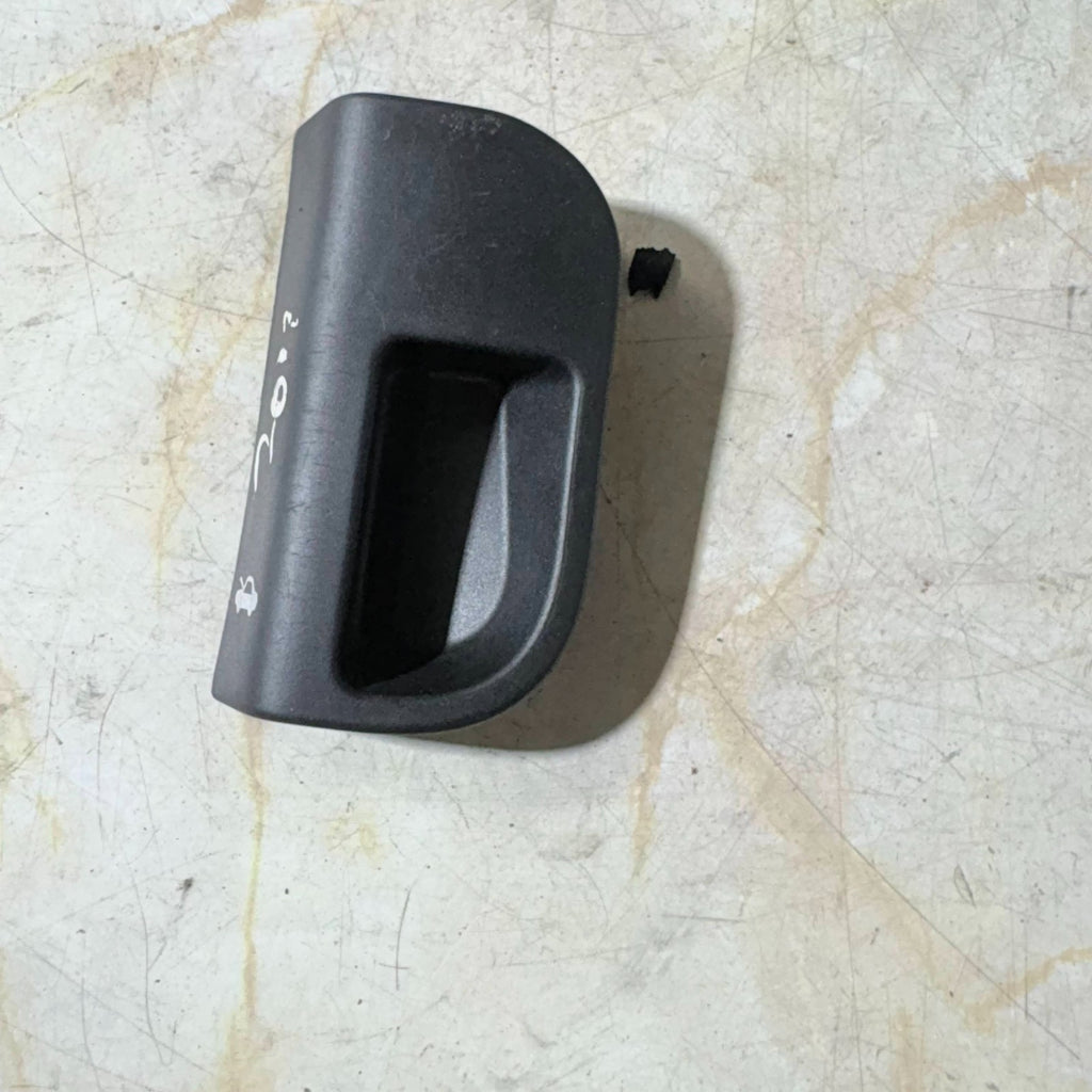 PEUGEOT BIPPER BIPPER NEMO QUBO BONNET RELEASE HANDLE 2017 735410607